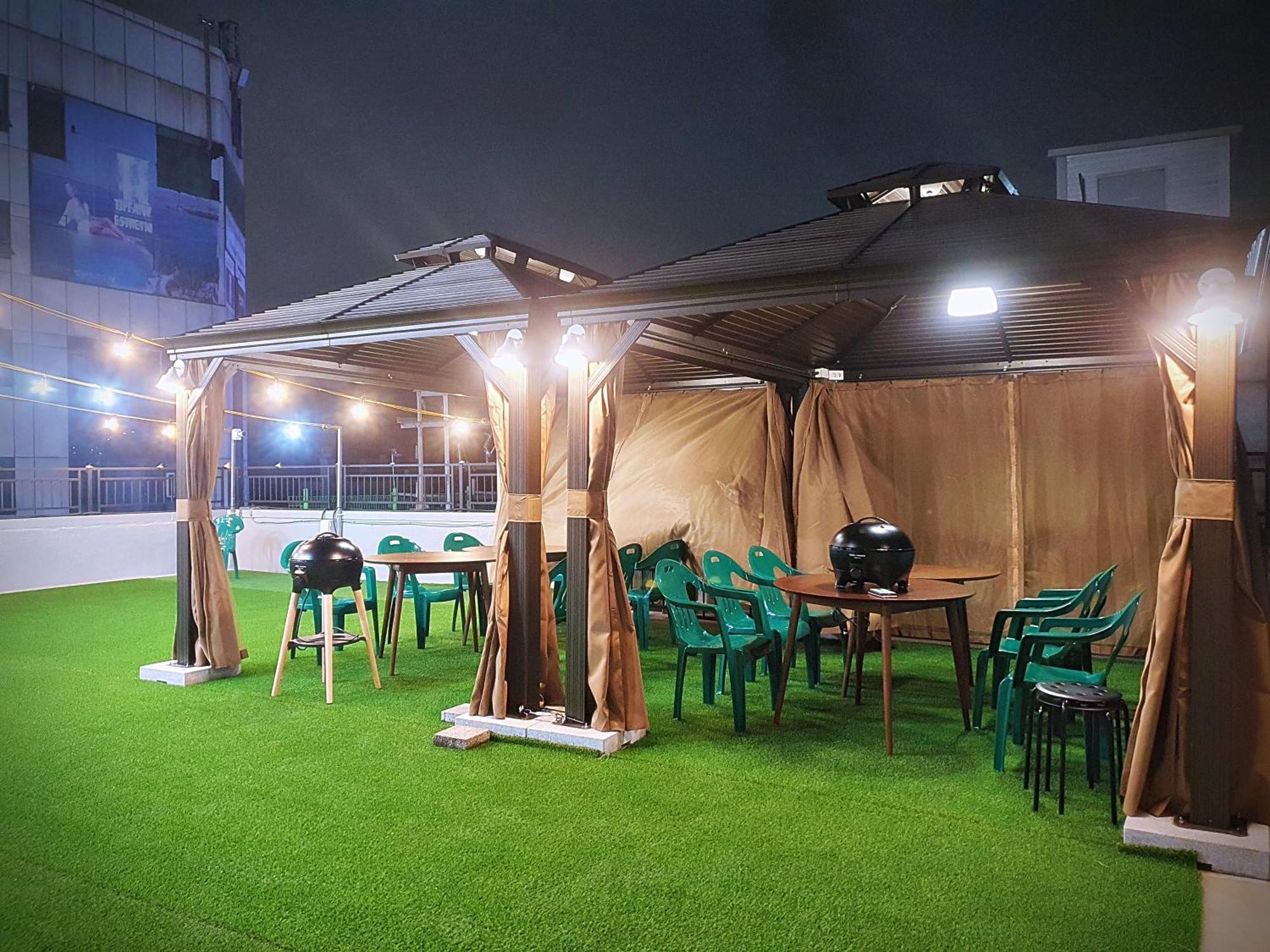 אינצ'ון Bluebird Hotel מראה חיצוני תמונה